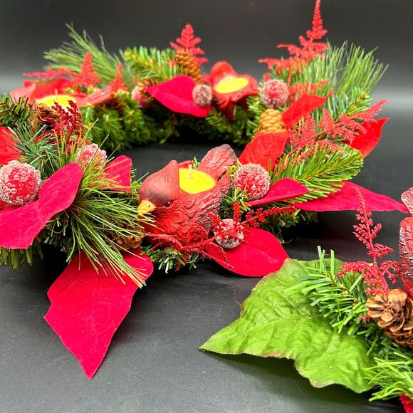 Cardinals Table Christmas Wreath Ceramic Bird Candles (C)